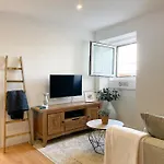 In The Heart Of Alfama! Cozy 1 Bedroom דירה *