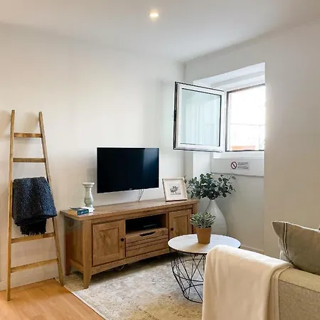 In The Heart Of Alfama! Cozy 1 Bedroom Lägenhet *